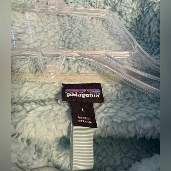 Patagonia Women's Los Gatos 1/4 Zip.  Mint Green. Size L - Picture 4 of 4